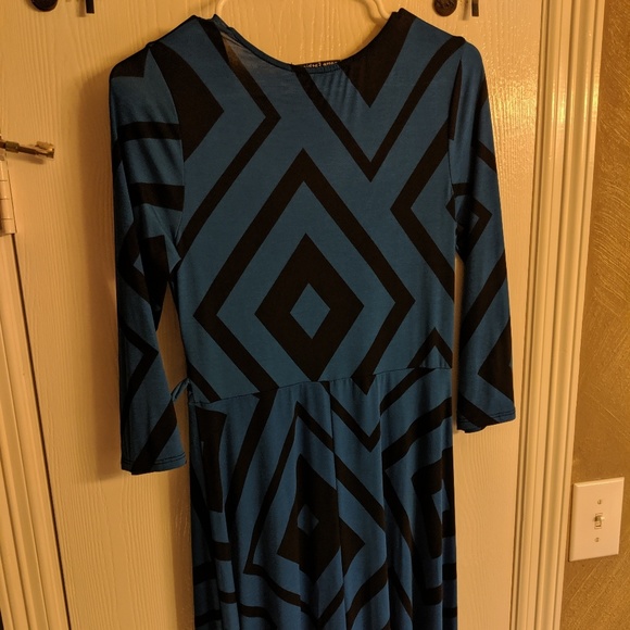 Blue w/black diamonds maxi dresd - Picture 2 of 5